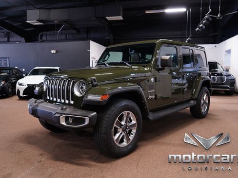 Used 2022 Jeep Wrangler Unlimited Sahara w/ LED Lighting Group AWD/4WD image 3