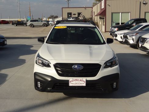 Used 2021 Subaru Outback Onyx Edition XT image 2