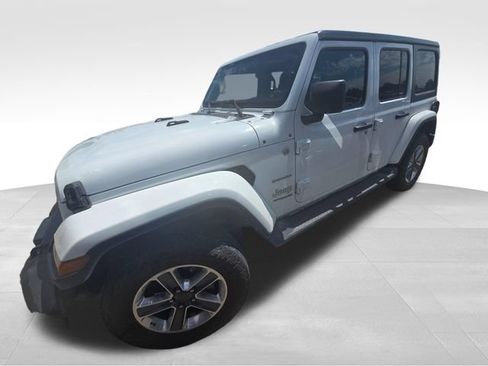 Used 2021 Jeep Wrangler Unlimited Sahara AWD/4WD image 3