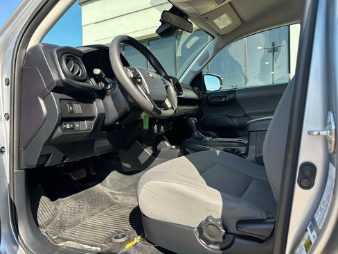 Used 2020 Toyota Tacoma SR image 19