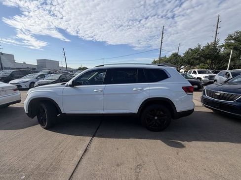 Used 2018 Volkswagen Atlas SEL Premium image 8