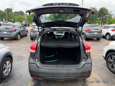 Used 2020 Nissan Kicks S FWD image 16