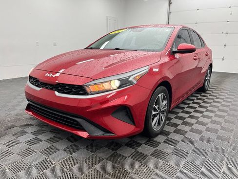 Used 2023 Kia Forte LXS FWD image 13