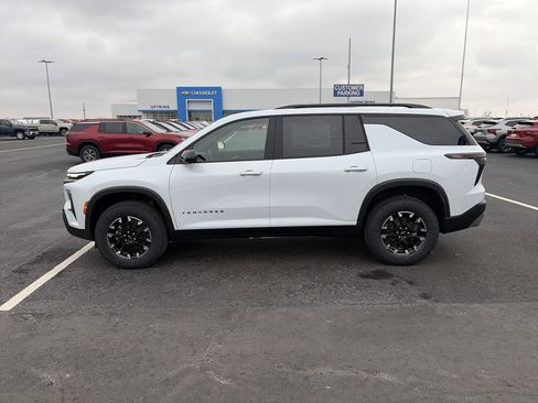 New 2026 Chevrolet Traverse Z71 w/ Driver Confidence Package image 9