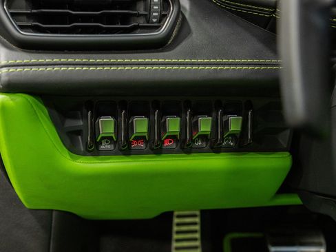 Used 2017 Lamborghini Huracan LP 580-2 RWD image 48