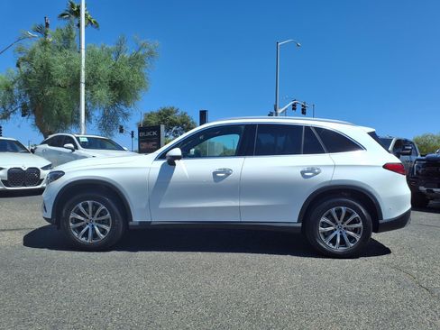 Used 2024 Mercedes-Benz GLC 300 image 9