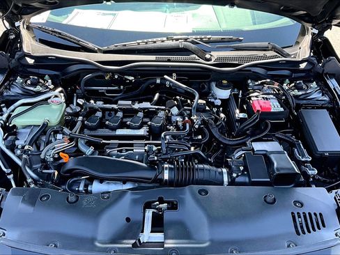 Used 2017 Honda Civic Sport image 9