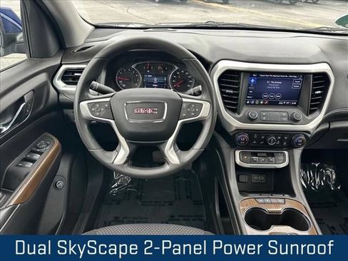 Certified 2023 GMC Acadia SLE w/ Driver Convenience Package AWD/4WD image 16