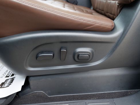 Used 2023 Nissan Titan Platinum Reserve w/ Moonroof Package image 36