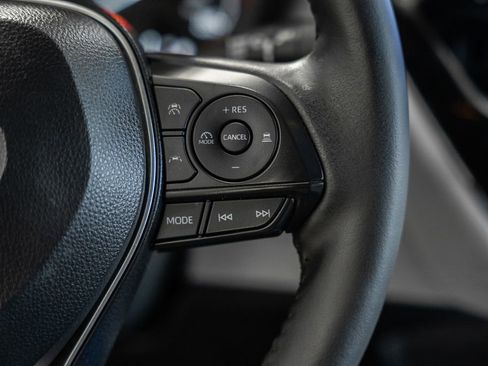 Used 2024 Toyota Corolla SE w/ SE Convenience Package image 22