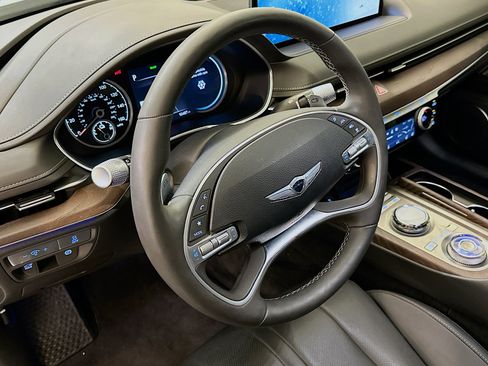 Used 2024 Genesis G80 image 18