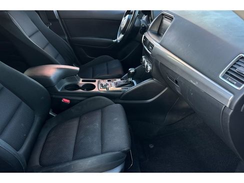 Used 2016 MAZDA CX-5 Touring image 17