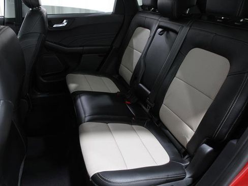 Certified 2022 Ford Escape Titanium w/ Titanium Elite Package image 19