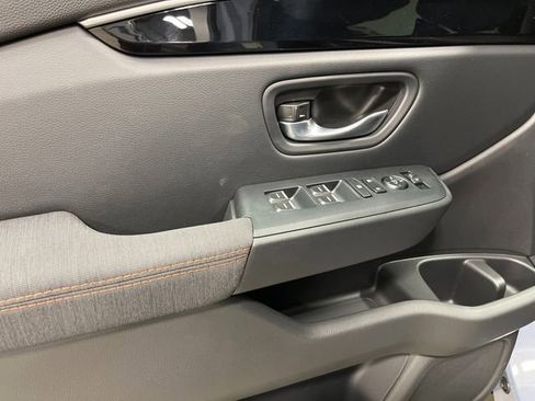 New 2025 Honda Pilot Sport image 13