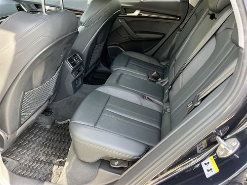 Used 2018 Audi Q5 2.0T Premium Plus w/ Premium Plus Package image 17