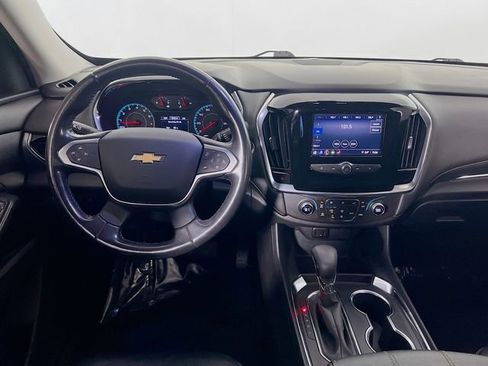 Used 2021 Chevrolet Traverse LT image 21
