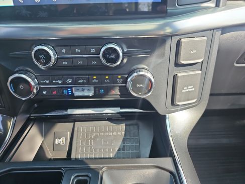 Used 2022 Ford F150 Lariat w/ Equipment Group 502A High AWD/4WD image 32