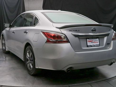 Used 2015 Nissan Altima 2.5 S w/ Special Edition Package image 10