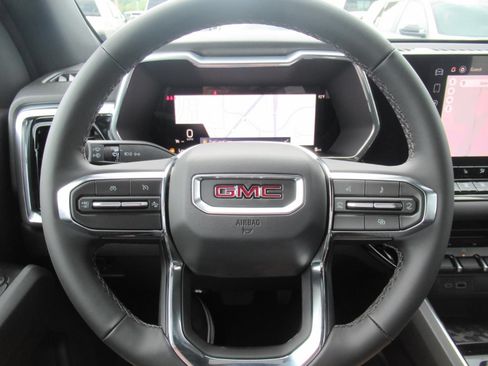 New 2026 GMC Canyon Elevation w/ Convenience Package RWD image 25