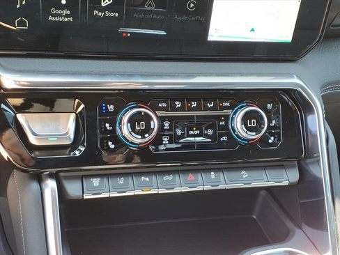 New 2026 GMC Sierra 2500 Denali w/ Denali Reserve Package image 18