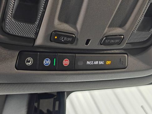 Used 2021 Chevrolet Silverado 1500 Custom AWD/4WD image 11