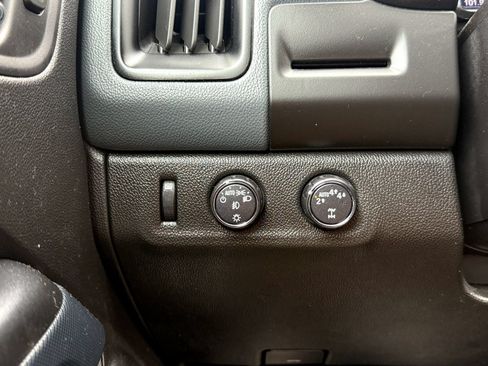 Used 2018 Chevrolet Colorado Z71 w/ Centennial Edition AWD/4WD image 42