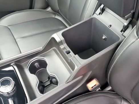 Certified 2023 Jeep Grand Cherokee Limited image 24