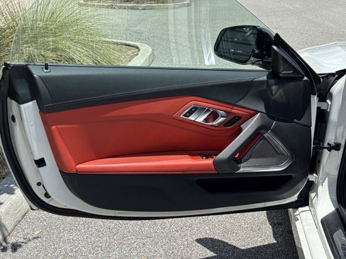 Used 2020 BMW Z4 M40i w/ Executive Package RWD image 11