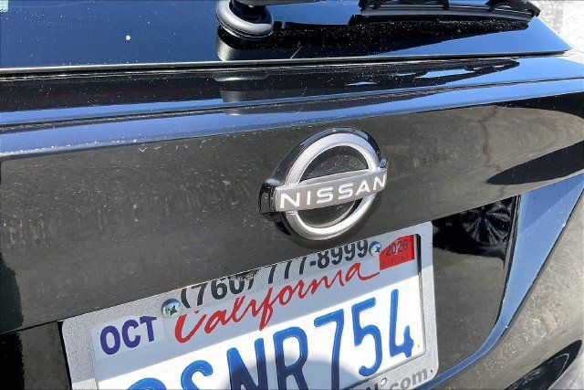 Certified 2025 Nissan Kicks SV FWD image 31