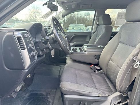 Used 2018 Chevrolet Silverado 1500 LT w/ All Star Edition image 19