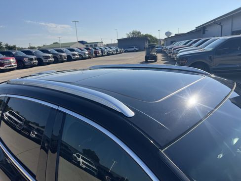 Used 2019 Lincoln Nautilus Reserve FWD image 3
