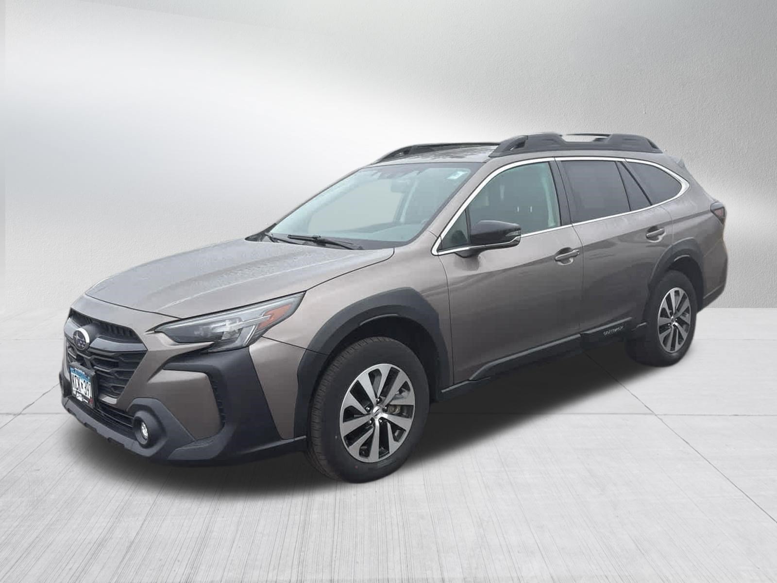 Used 2024 Subaru Outback Premium AWD/4WD image 14