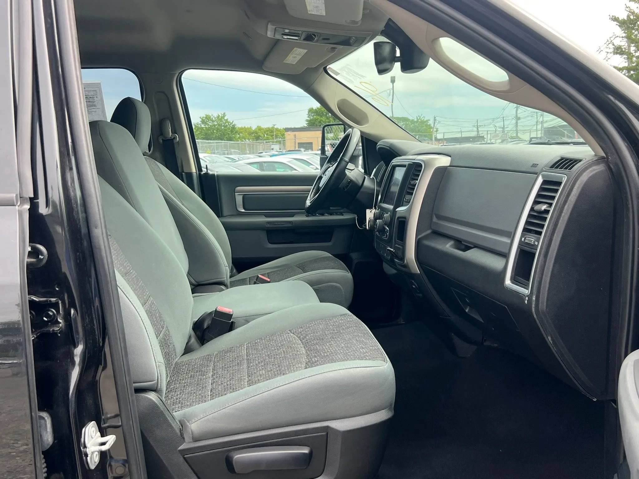 Used 2018 RAM 1500 Big Horn AWD/4WD image 29