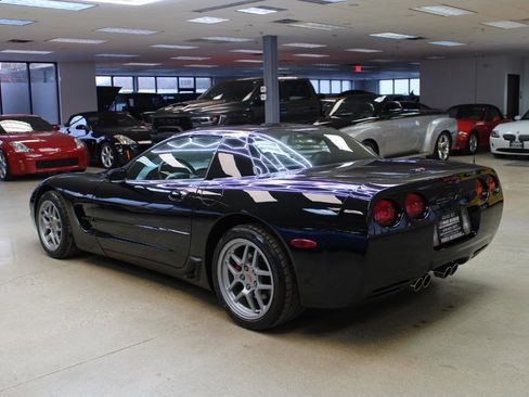 Used 2002 Chevrolet Corvette Z06 w/ Memory Pkg image 5