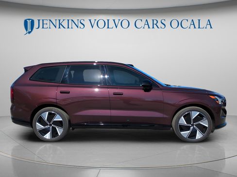 New 2025 Volvo EX90 Ultra image 2