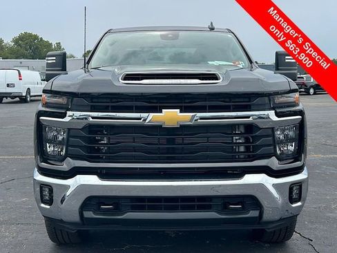 Used 2025 Chevrolet Silverado 3500 LT image 15