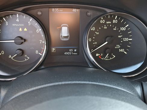 Used 2020 Nissan Rogue SV image 19