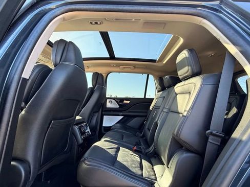 Used 2024 Lincoln Aviator Reserve w/ Equipment Group 201A AWD/4WD image 27