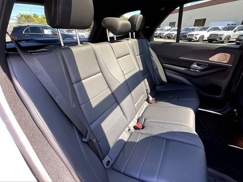 Used 2025 Mercedes-Benz GLE 350 4MATIC image 19
