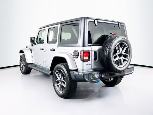 Used 2024 Jeep Wrangler Unlimited w/ Convenience Group AWD/4WD image 5