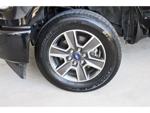 Used 2017 Ford F150 XLT w/ Equipment Group 301A Mid AWD/4WD image 29