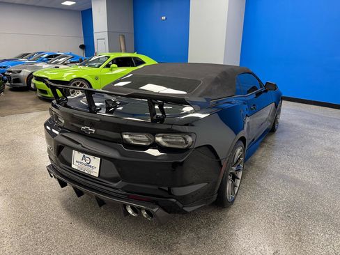 Used 2022 Chevrolet Camaro ZL1 RWD image 28