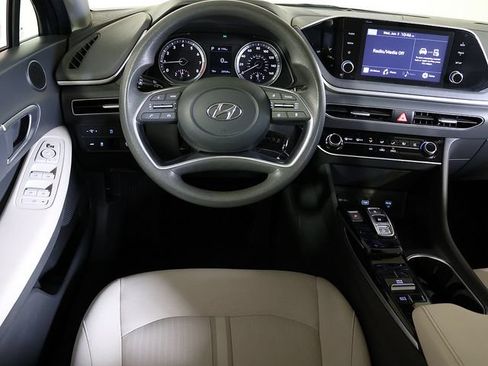 Used 2022 Hyundai Sonata SE FWD image 3