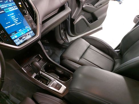 Used 2024 Subaru Ascent Limited image 27