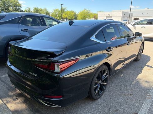 Used 2024 Lexus ES 350 F Sport w/ Technology Package FWD image 9