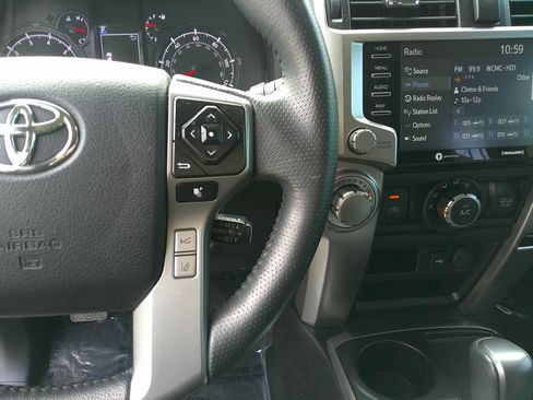 Used 2022 Toyota 4Runner SR5 Premium image 21