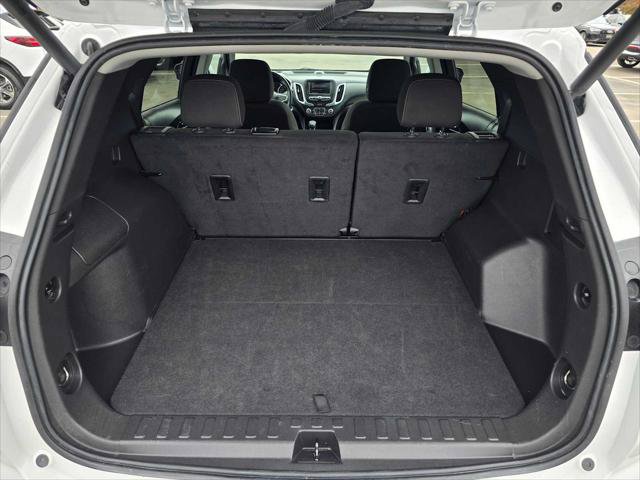 Used 2024 Chevrolet Equinox LT FWD image 14