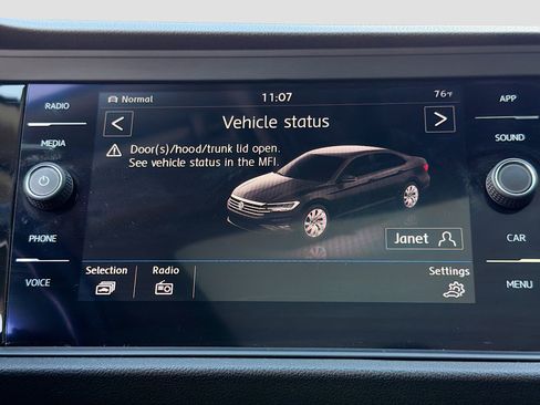 Used 2019 Volkswagen Jetta SEL w/ Cold Weather Package FWD image 31