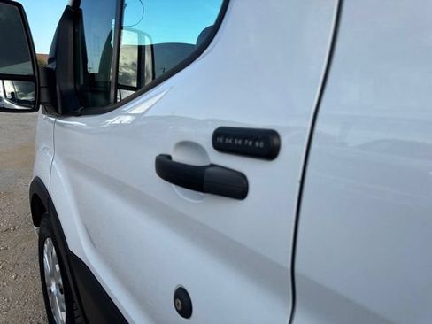 Used 2025 Ford Transit 350 XLT RWD image 10