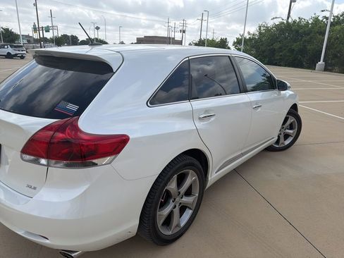 Used 2015 Toyota Venza XLE w/ XLE Premium Package image 5
